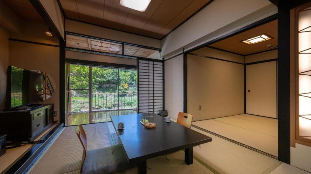 Hotel Myoken Tanaka Kaikan Kirishima Bagian luar foto